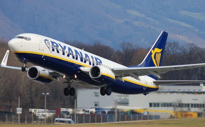 Probleme pentru un zbor Ryanair! Trebuia să ajungă la Iași, dar a aterizat la Cluj