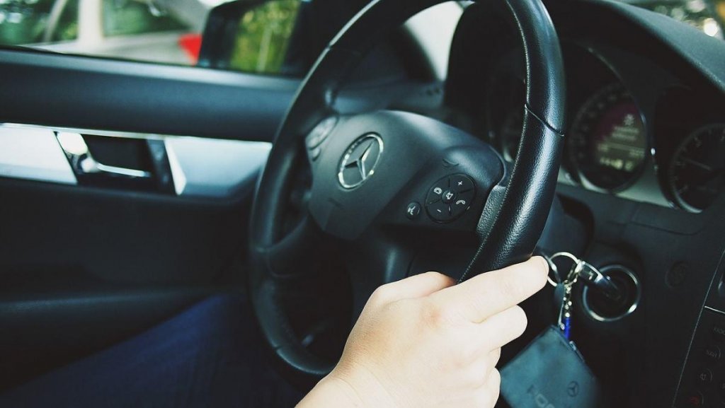 Bărbați din Cluj, prinși la volan fără permis. S-au ales cu dosar penal