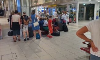 Wizz Air i-a lăsat în aer pe români de două ori în doar trei zile! Pasagerii, revoltați după ce au fost dați jos din avion de pe două curse de Cluj