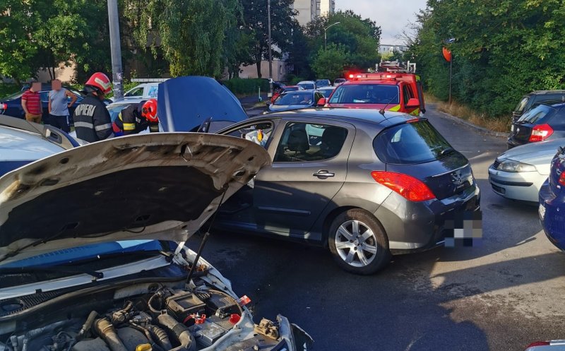 ACCIDENT în Cluj-Napoca. Victimă transportată la spital