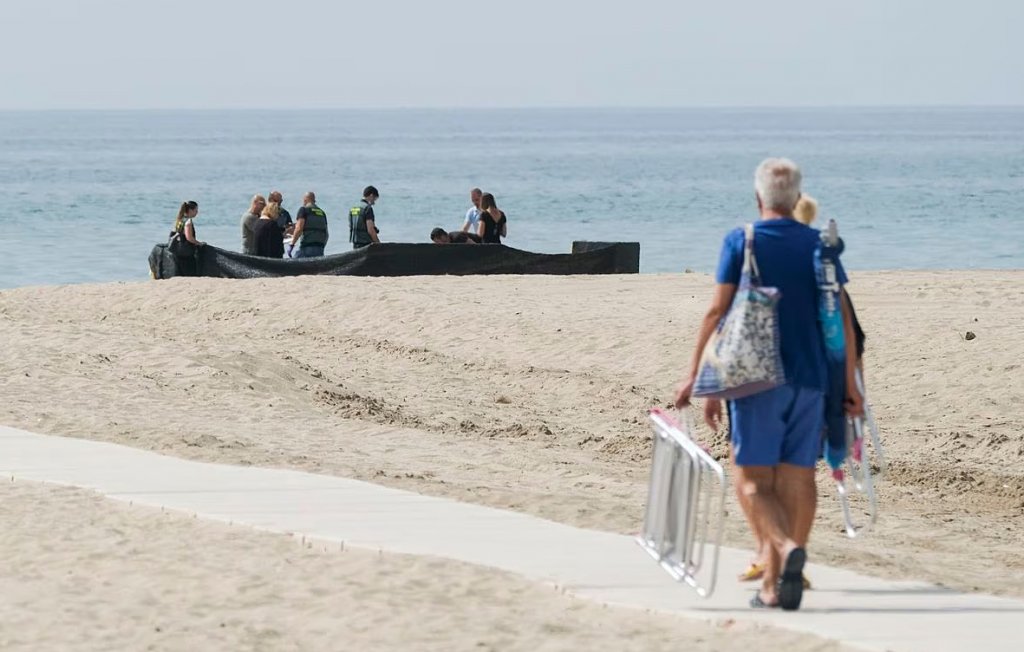 Corpul fără cap al unui bebeluş găsit pe o plajă din Spania a fost identificat
