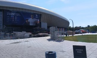 Au venit băieții cu mușchi de la UNTOLD! Forfotă cu logistica festivalului la stadionul Cluj Arena
