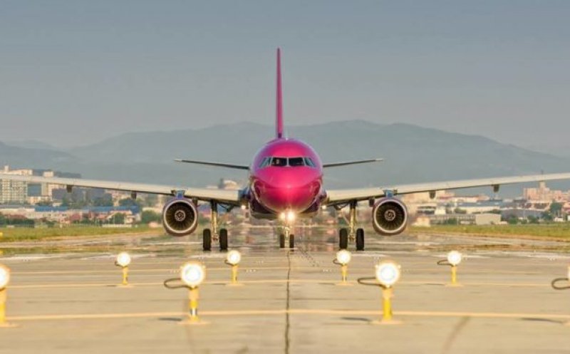 Vara a venit cu 55% mai multe zboruri anulate pentru români. Wizz Air,  în capul listei pentru călătoriile anulate/întârziate din și înspre România
