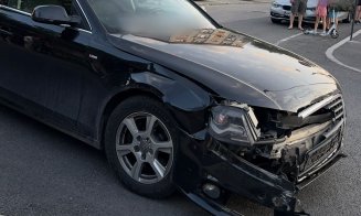 Accident cu patru mașini în Cluj-Napoca. Un tânăr a fost dus la spital