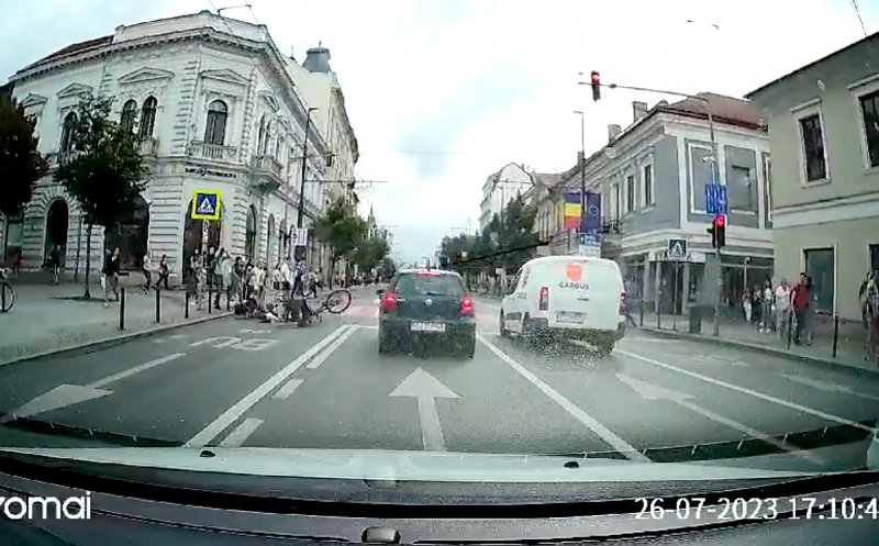 Biciclist din Cluj, ca la popice peste oameni, pe trecerea de pietoni. A secerat o femeie și 2 copii / Caz asemănător în Mănăştur, cu un trotinetist, dar s-a lăsat cu spitalizare