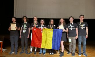 Opt elevii români, dintre care doi din Cluj, premiați la Olimpiada Internațională de Lingvistică