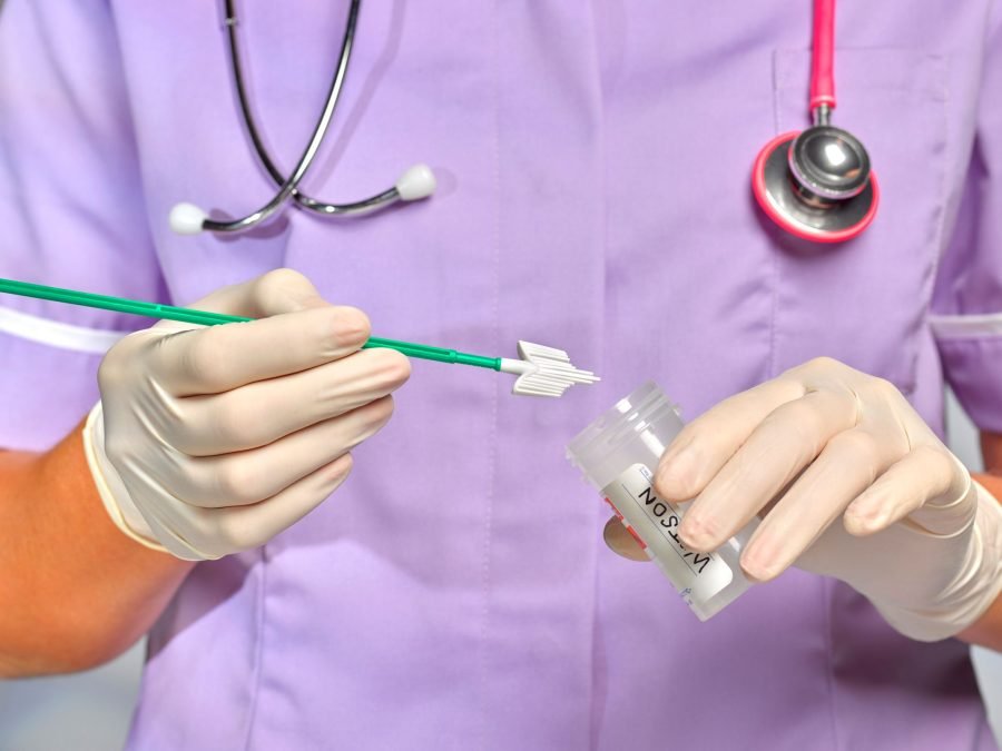 Testări gratuite pentru depistarea cancerului de col uterin, în Cluj. Vezi când te poți testa