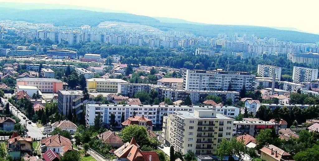 Chiriile din Cluj-Napoca s-au scumpit vara aceasta. Cât a ajuns să coste o garsonieră