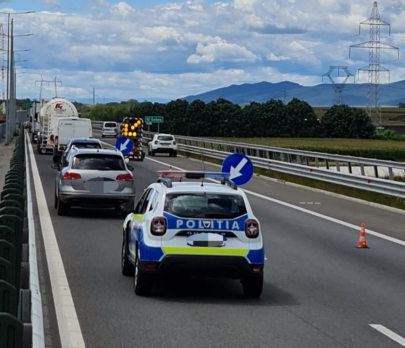 Restricții de circulație prelungite Autostrada A10 Sebeș-Turda. Se repară drumul