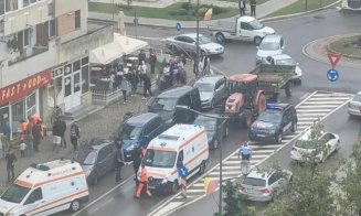 Bătaie în plină stradă după un conflict în trafic, în Câmpia Turzii. 5 oameni au ajuns la spital