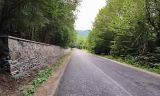 Lucrările de modernizare a unui drum din Cluj sunt aproape finalizate. Alin Tișe: “ Acest drum deservește o zonă deosebit de importantă a județului”