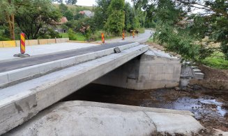 Lucrările de modernizare a unui drum din Cluj sunt aproape finalizate. Alin Tișe: “ Acest drum deservește o zonă deosebit de importantă a județului”