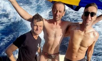 Trei români, printre care și un clujean, au traversat înot strâmtoarea Gibraltar