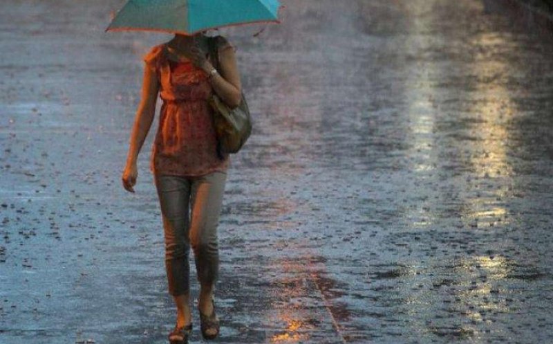 Revin furtunile în Cluj. COD GALBEN de instabilitate atmosferică