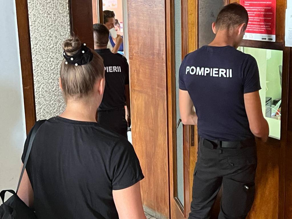 Peste 20 de pompieri din Cluj au donat ieri sânge pentru victimele de la Crevedia/ Centrul de Transfuzie Sanguină din Cluj, apel la donare