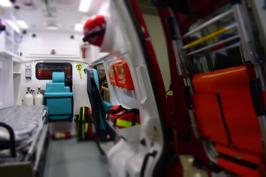 Un copil de 5 ani a murit electrocutat: "A atins un fir neizolat corespunzător"