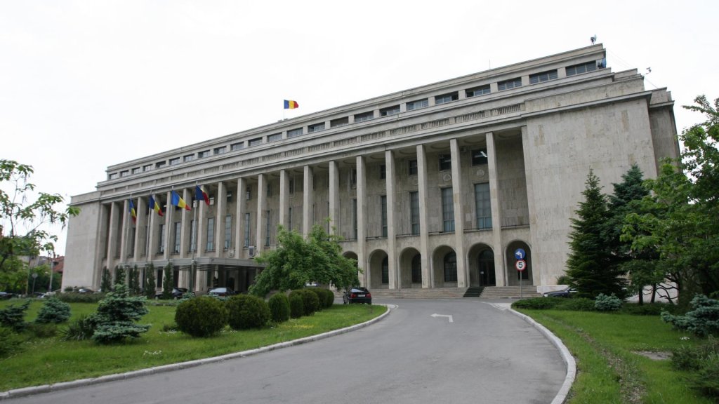 Coaliţia a discutat ce măsuri fiscale intră în ordonanţă şi ce va fi asumat în Parlament