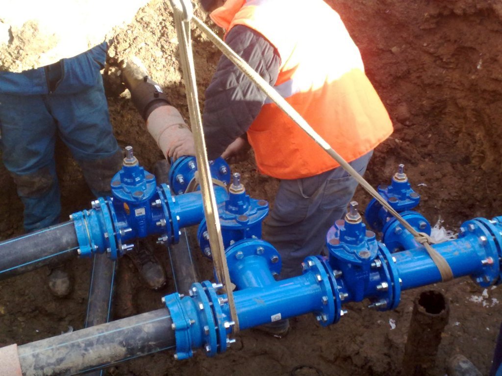 Lucrări în toi la extinderea rețelei de apă în două localități din Cluj. Se construiesc două stații de pompare și un rezervor