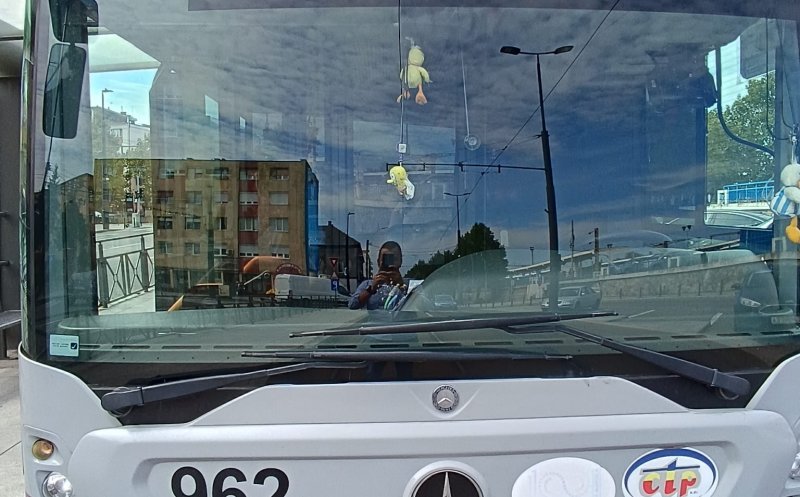 Autobuze în loc de tramvaie și o linie suspendată, pe sectorul Gara-CUG