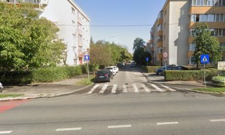 Accident cu două mașini pe un bulevard mare din Cluj-Napoca