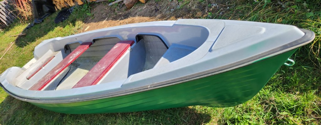Unde au găsit polițiștii o barcă furată în urmă cu TREI ani de pe lacul Tarnița