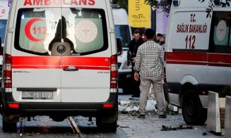 Accident cu un microbuz plin de turiști în Antalya. Un mort și 11 răniți