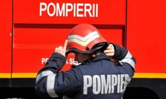 Incendiu la o casă dintr-un sat din Cluj. Mobilă de bucătărie, făcută scrum