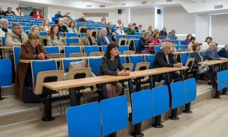 Trei amfiteatre modernizate și reabilitate la UMF Cluj