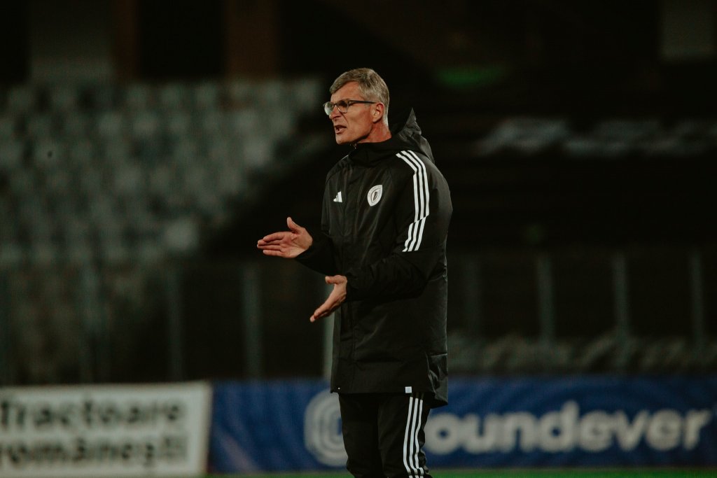 Sabău, mesaj clar înainte de meciul cu Farul: "Nu trebuie să fim o echipă timidă, trebuie să câștigăm și de la acest joc ceva"