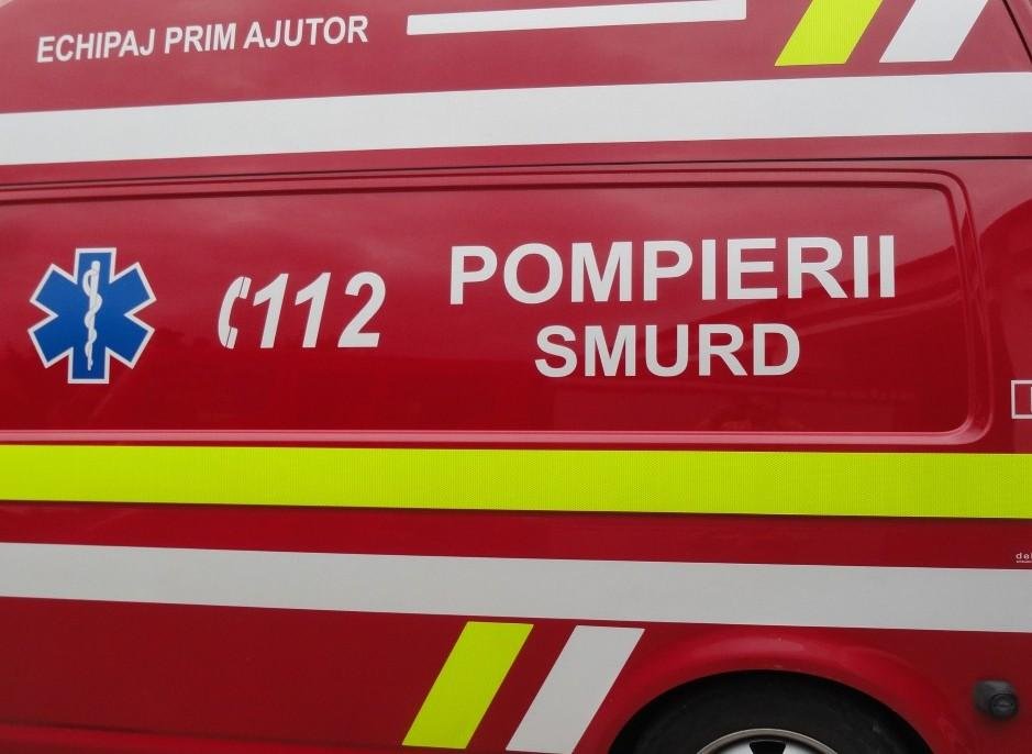 Accident între o motocicletă și o autoutilitară, la ieșire din Gilău!