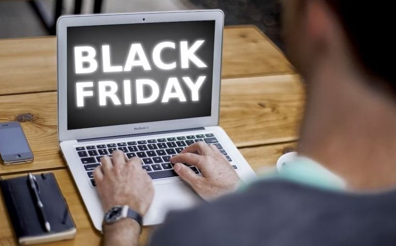 Sfaturi de la ANPC pentru Black Friday 2023. "GRATIS este doar cașcavalul din cursa de șoareci!"