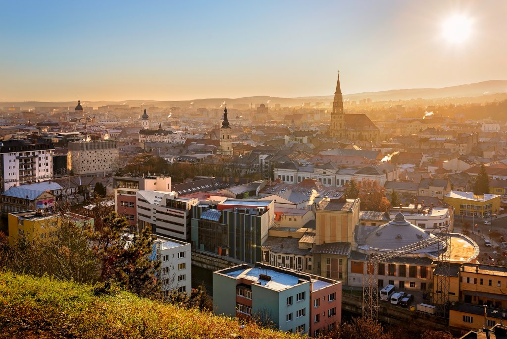 Imobiliare de toamnă: Depășit de Cluj-Napoca, Bucureștiul pierde teren și în fața altui oraș din Transilvania / Cât e metrul pătrat