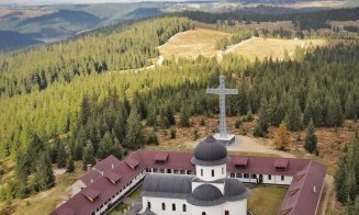 Rugăciune, liniște și tradiție, pe culmile Apusenilor: Mănăstirea Crucea Iancului