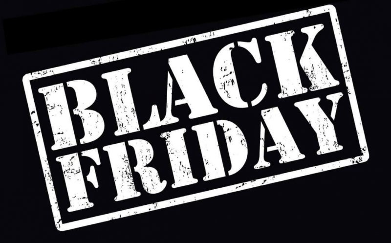 Mai puțini români vor cumpăra anul acesta de Black Friday. Ce produse caută la reducere