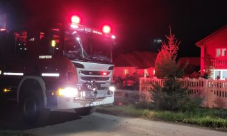 EXPLOZIE la o casă din localitatea Luna de Jos. Un tânăr cu arsuri primește îngrijiri medicale