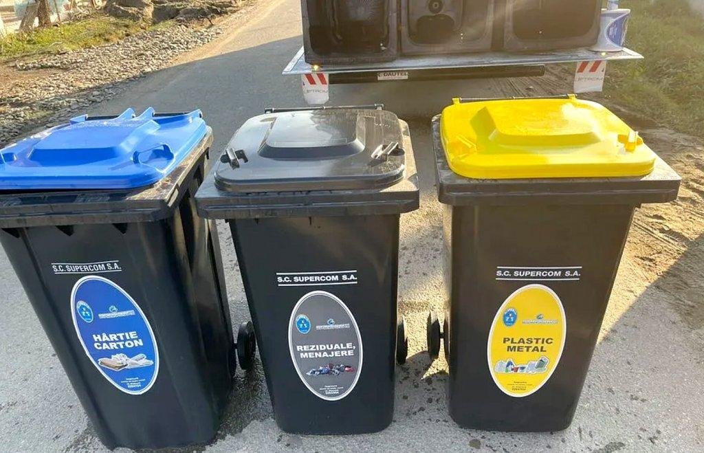 Supercom continuă distribuirea gratuită a pubelelor în cartierul Dâmbul Rotund