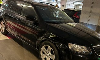 Audi, făcut praf în parcare la Iulius Mall. Cu nasul în telefon sau graba strică treaba?