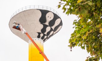 Un turn de apă de 40 de metri din Cluj, transformat în lucrare de artă stradală