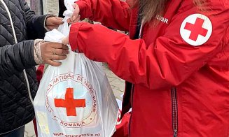 Elevii de la Școala Gimnazială „Iuliu Hațieganu” din Cluj-Napoca, misiune umanitară alături de Crucea Roșie / ”Doresc să mă implic și să fiu un model 