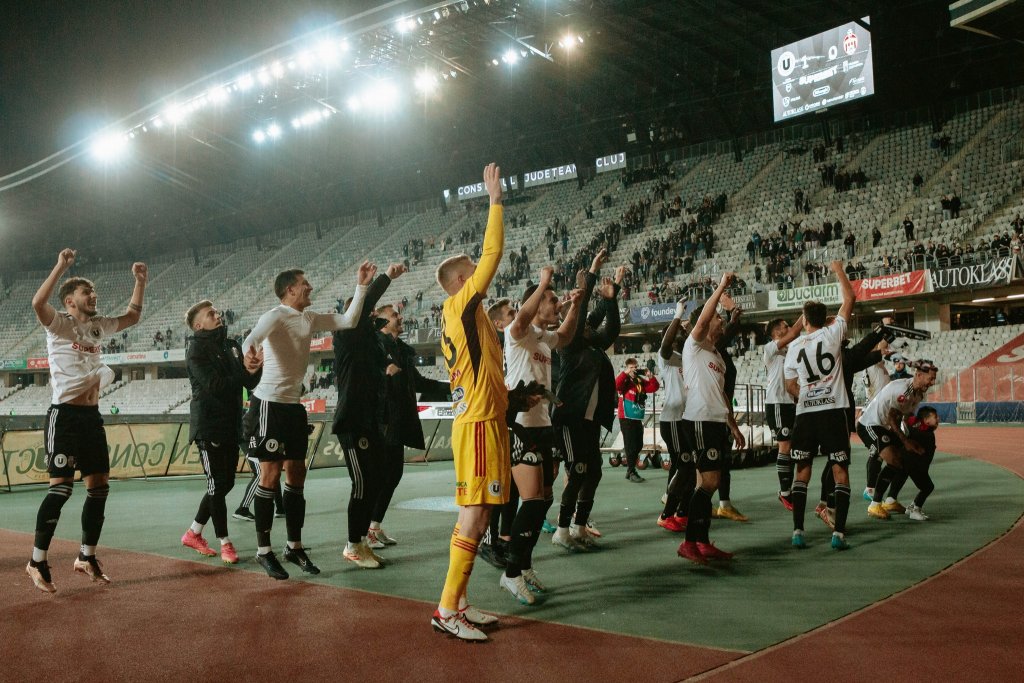 Jucătorii Universității Cluj, mesaj la aniversarea a 104 ani ai clubului. Ce spun Mitrea, Filip sau Chipciu