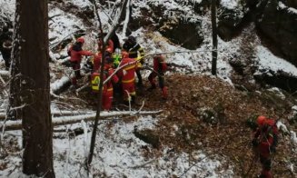 Bărbat căzut de pe o stâncă în Alba. S-a solicitat elicopterul SMURD