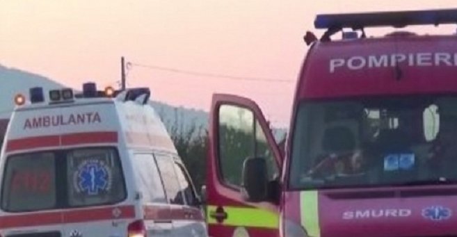 Accident pe un drum din Cluj. Intervin echipaje de salvare