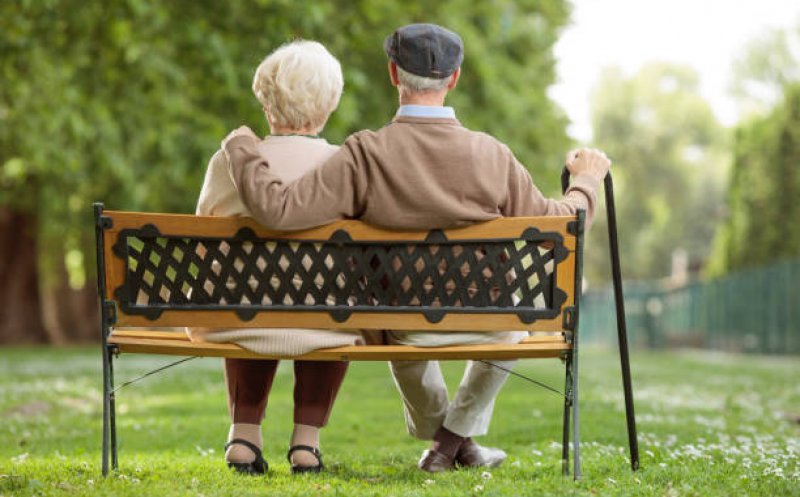 Secretele longevităţii dezvăluite de centenari și supracentenari. Ce i-a ajutat să atingă și chiar să depășească vârsta de 100 de ani