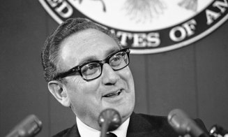 A murit Henry Kissinger, fostul secretar de stat al SUA, la vârsta de 100 de ani. Nobel pentru Pace controversat la semnarea încetării focului în războiul din Vietnam