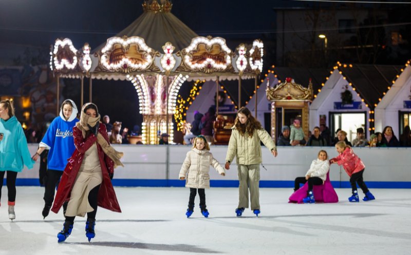 Patinoarul de pe Platoul Sălii Sporturilor din Cluj și-a deschis porțile pentru sezonul de iarnă