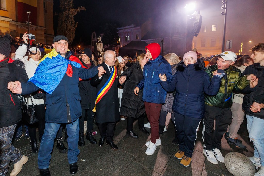 Sondaj INSCOP: Primarul Clujului, Emil Boc, pe locul 3 în topul ÎNCREDERII românilor