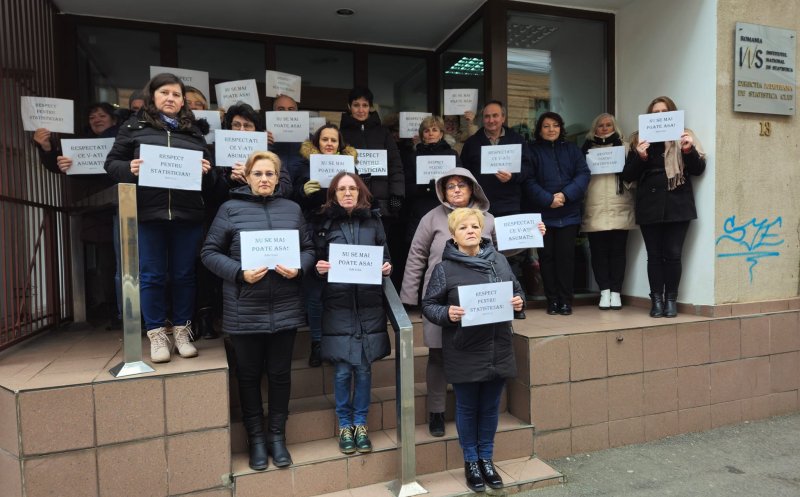 Protest la Direcția de Statistică Cluj: ''Vom refuza participarea la centralizarea rezultatelor alegerilor din 2024''