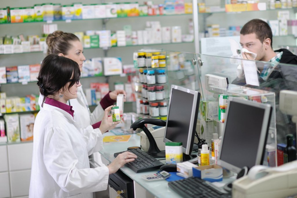 Farmaciile vor raporta zilnic datele de identificare ale pacienților cărora li se eliberează antibiotice