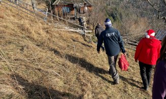 Moș Crăciun a ajuns deja în Apuseni. 180 de familii nevoiașe s-au bucurat de cadourile pregătite de CERT Transilvania