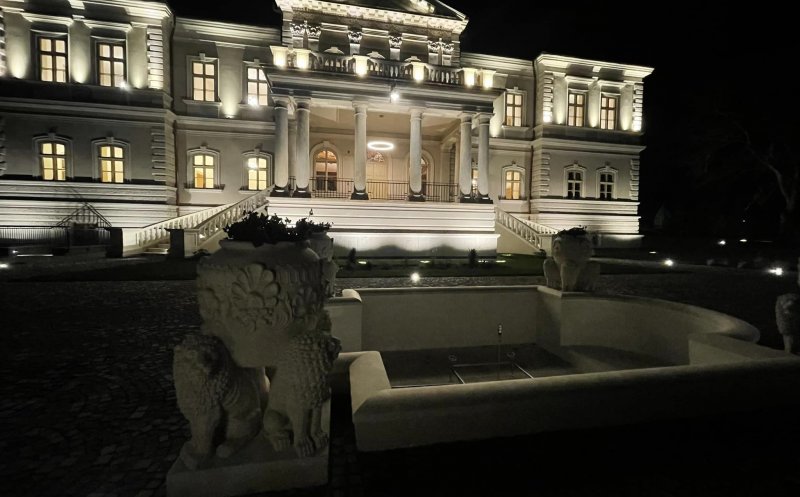 Tudor Giurgiu, vizită la Castelul Banffy din Răscruci: ''De-abia aștept să arătăm domeniul oaspeților și publicului de la TIFF!"